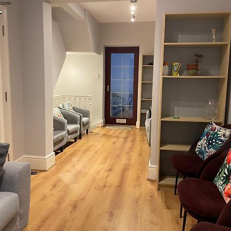 Вилла Charming 4 Bed Town House With Roof Terrace Лондон Экстерьер фото