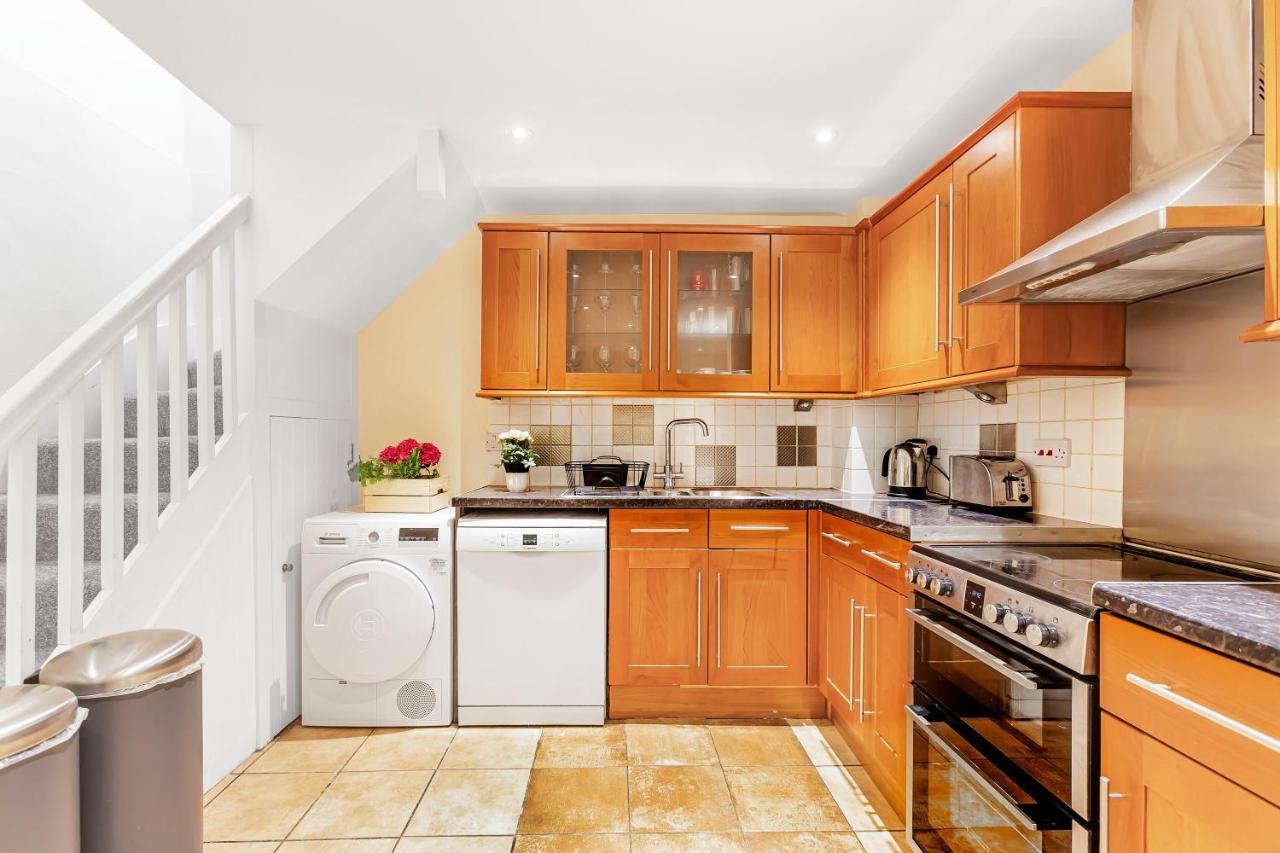 Вилла Charming 4 Bed Town House With Roof Terrace Лондон Экстерьер фото